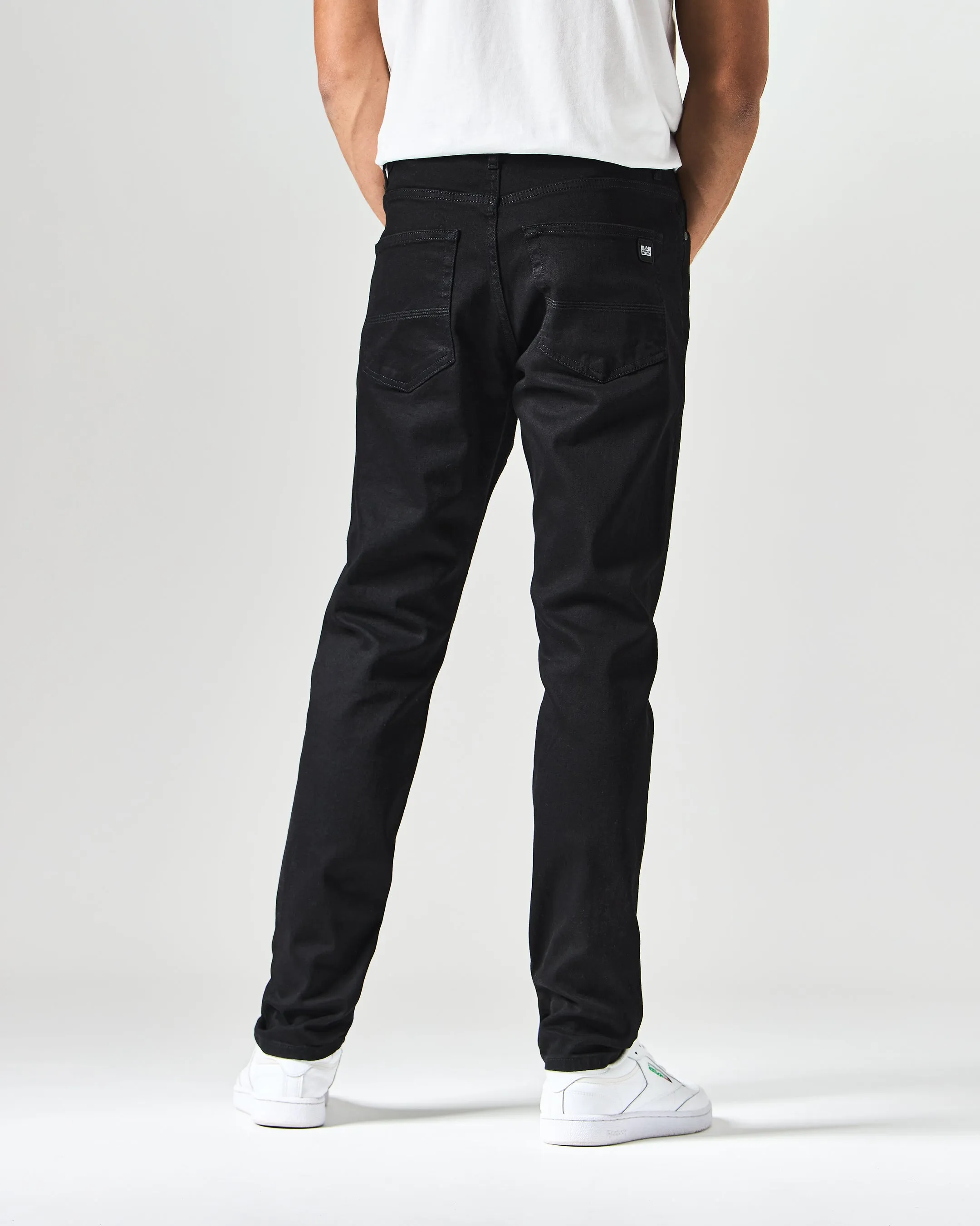 444 Tapered Black Denim Jeans