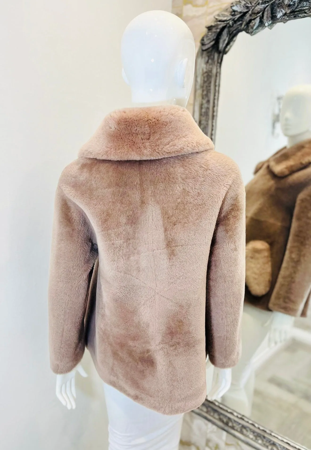 Blancha Sheepskin Teddy Coat. Size 38IT