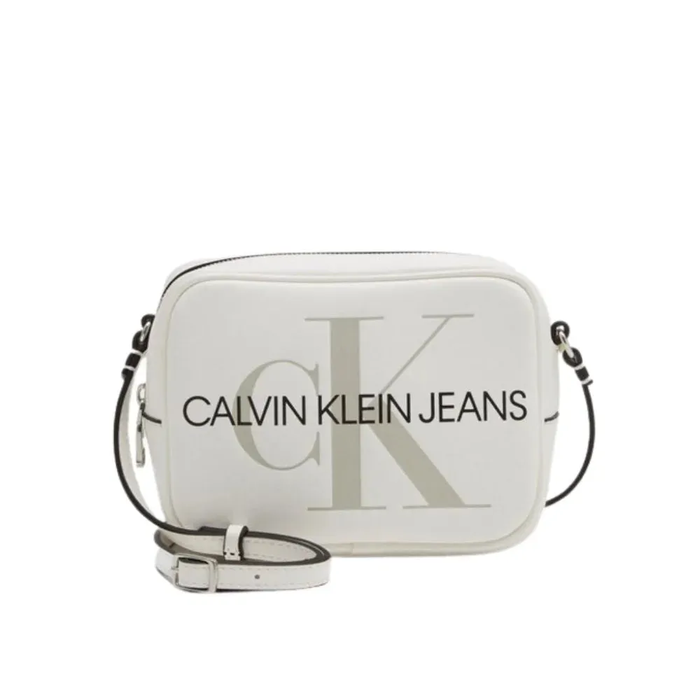 Calvin Klein Jeans Sculpted Camera Bag