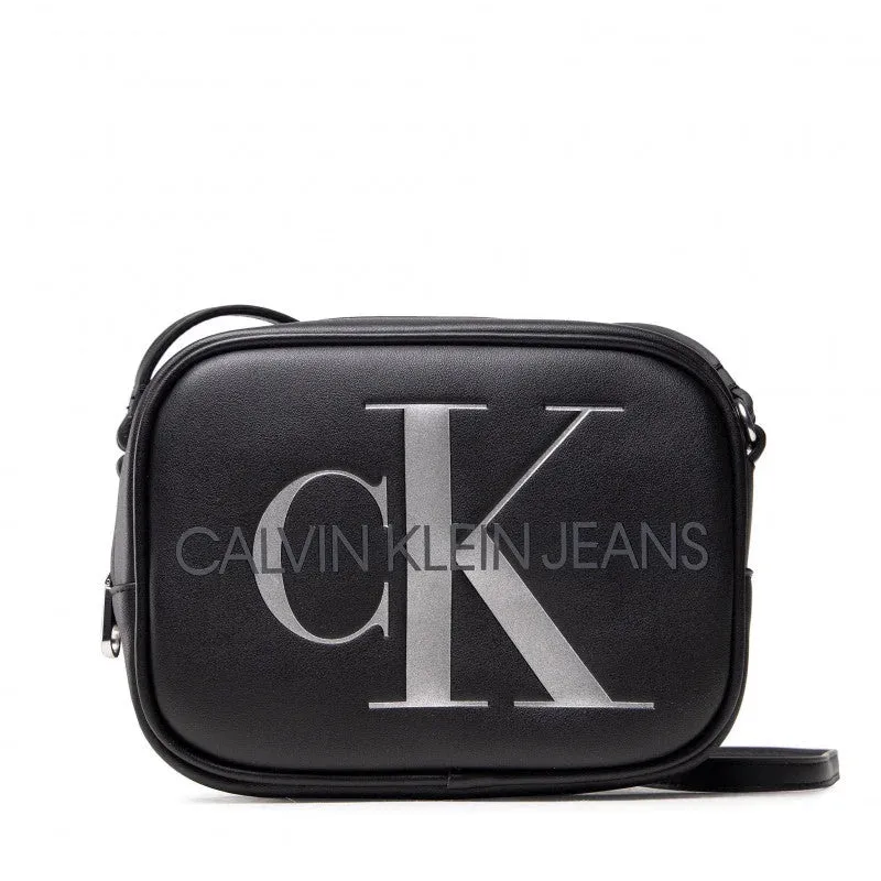 Calvin Klein Jeans Sculpted Camera Bag