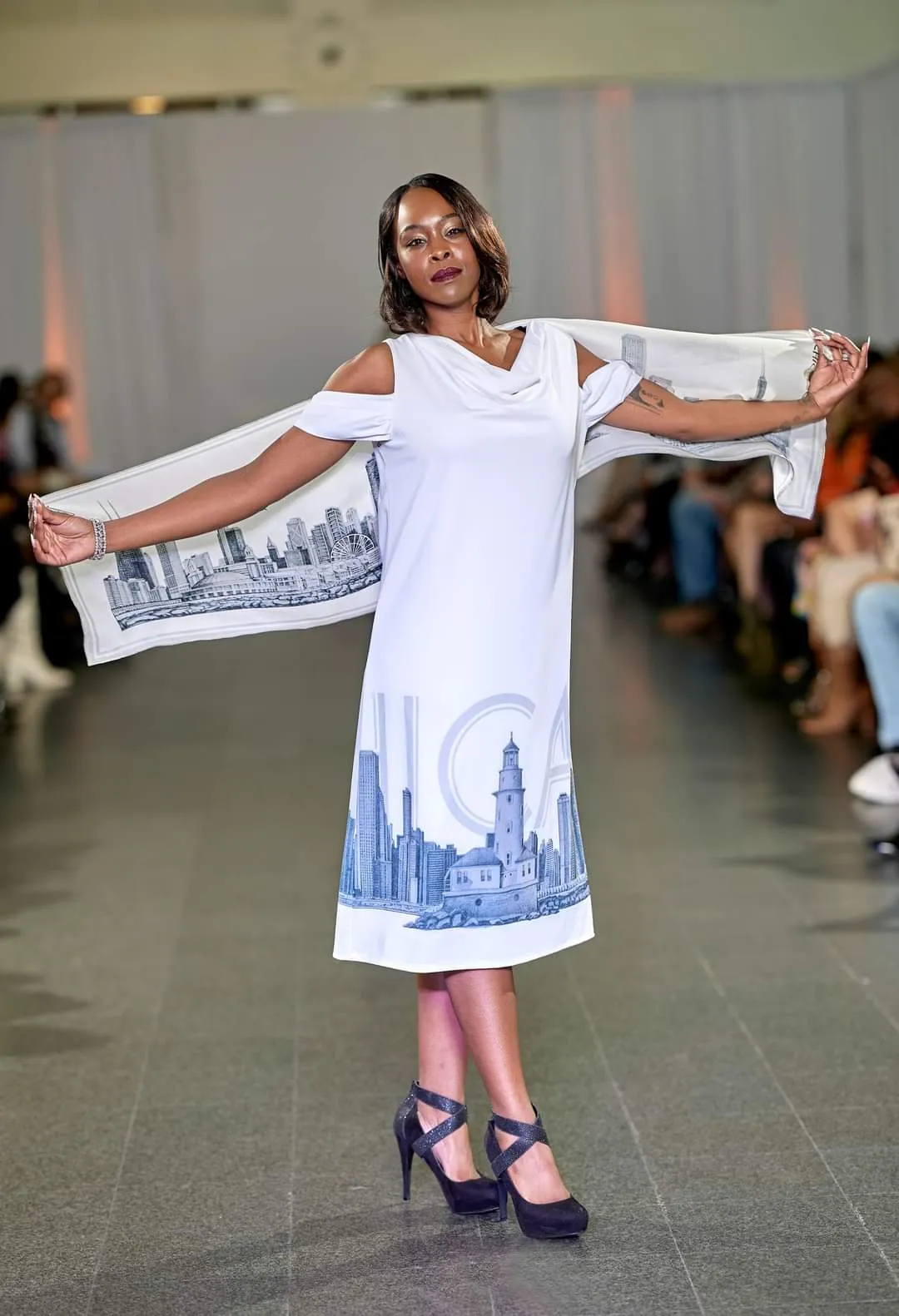 CHICAGO SKYLINE Alesia C. Art-A-Porte Cocktail Dress