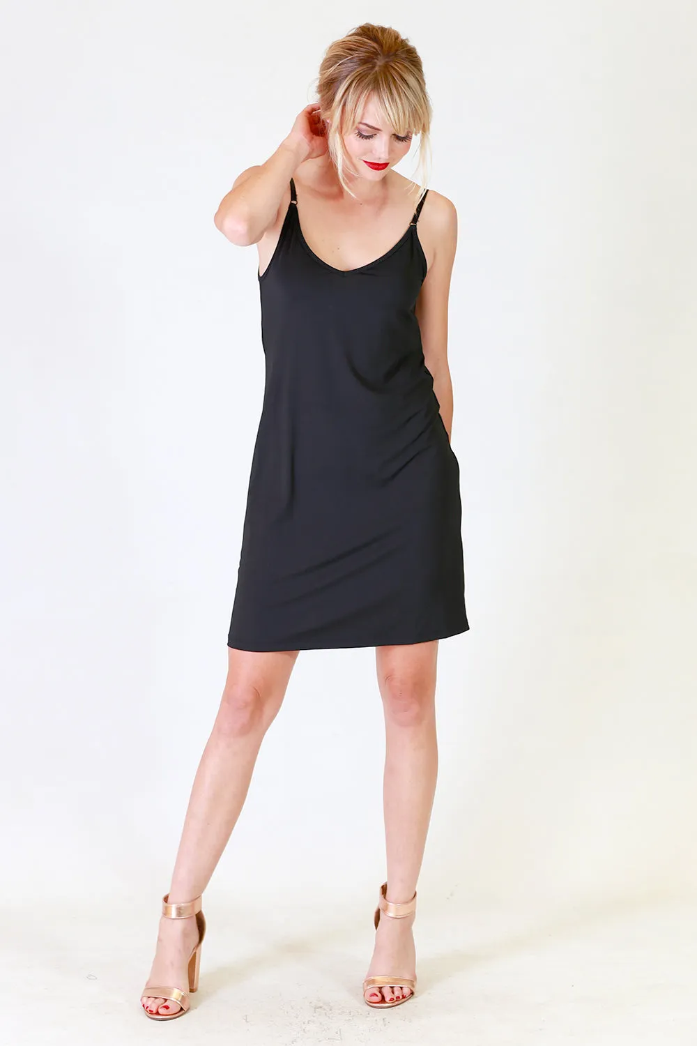 Essential Sue Slip - Black