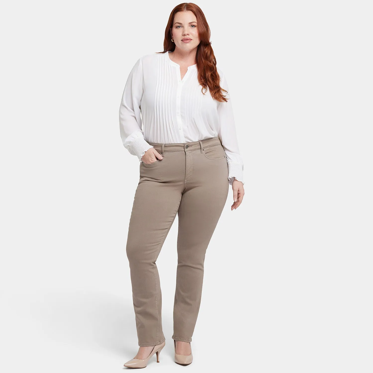 Marilyn Straight Jeans In Plus Size - Saddlewood