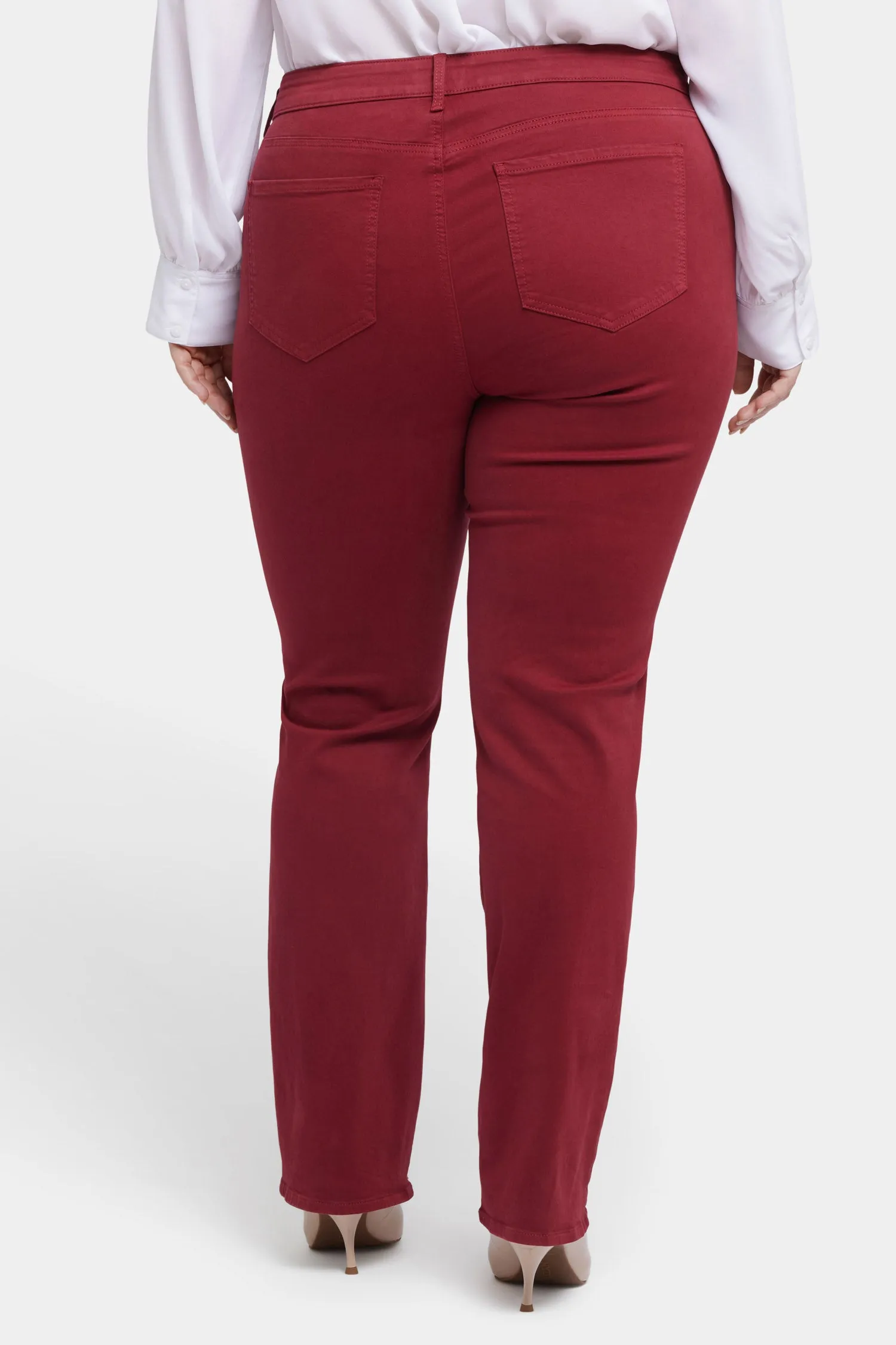 Marilyn Straight Jeans In Plus Size - Wild Currant