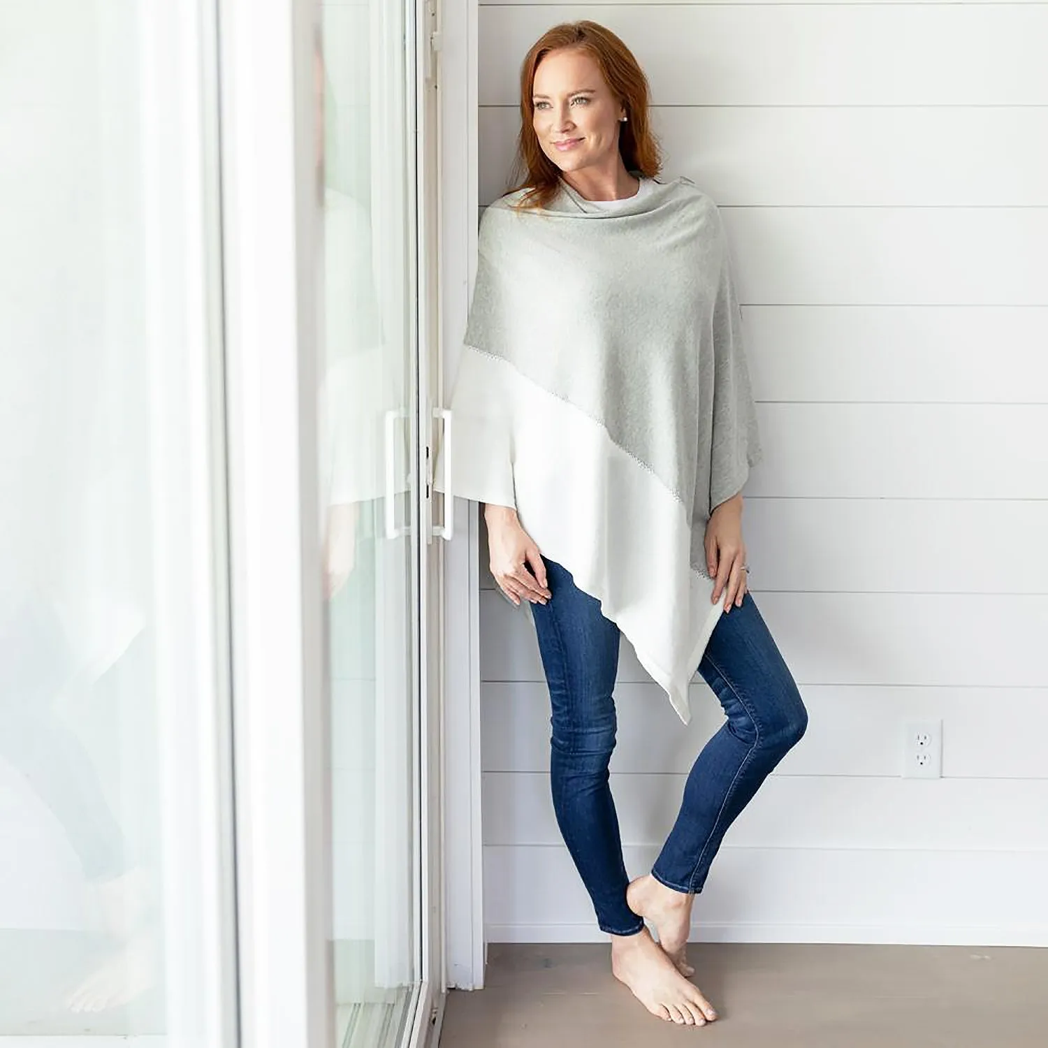 Women's Zestt Organics Organic Cotton Travel Poncho Light Grey/Ivory Colorblock